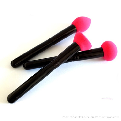 Non-latex blender foundation sponge